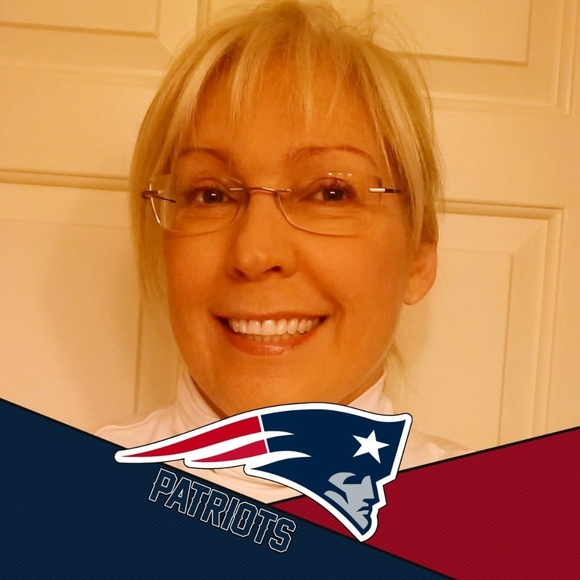 Meet your Posher, Carol - Picture 1 of 1